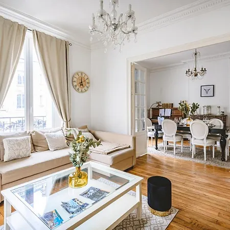 Clovis Luxueux Centre Au Pied De La Cathedrale Apartament Reims
