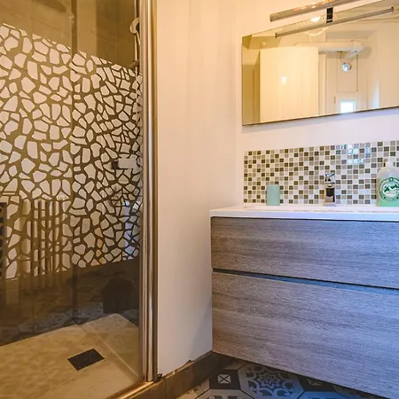 Appartement Clovis Luxueux Centre Au Pied De La Cathedrale Reims